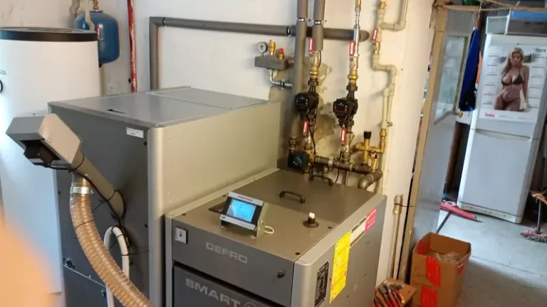 Wymiana żeliwnego kotła KLIMOSZ na automatyczny kocioł podajnikowy na pellet DEFRO